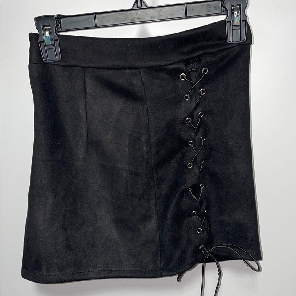 Black Mini Pencil Skirt for Night Out